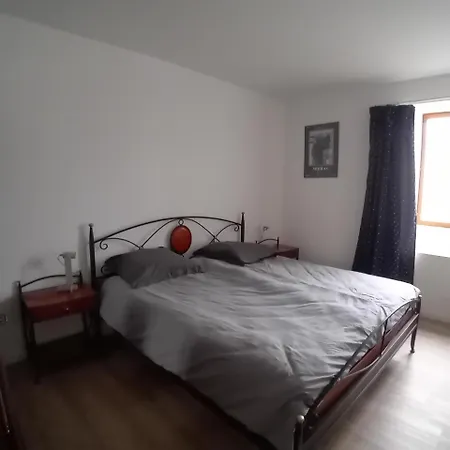 Et D'hôtes Du Musée Ecole Bed & Breakfast Le Monastier sur Gazeille